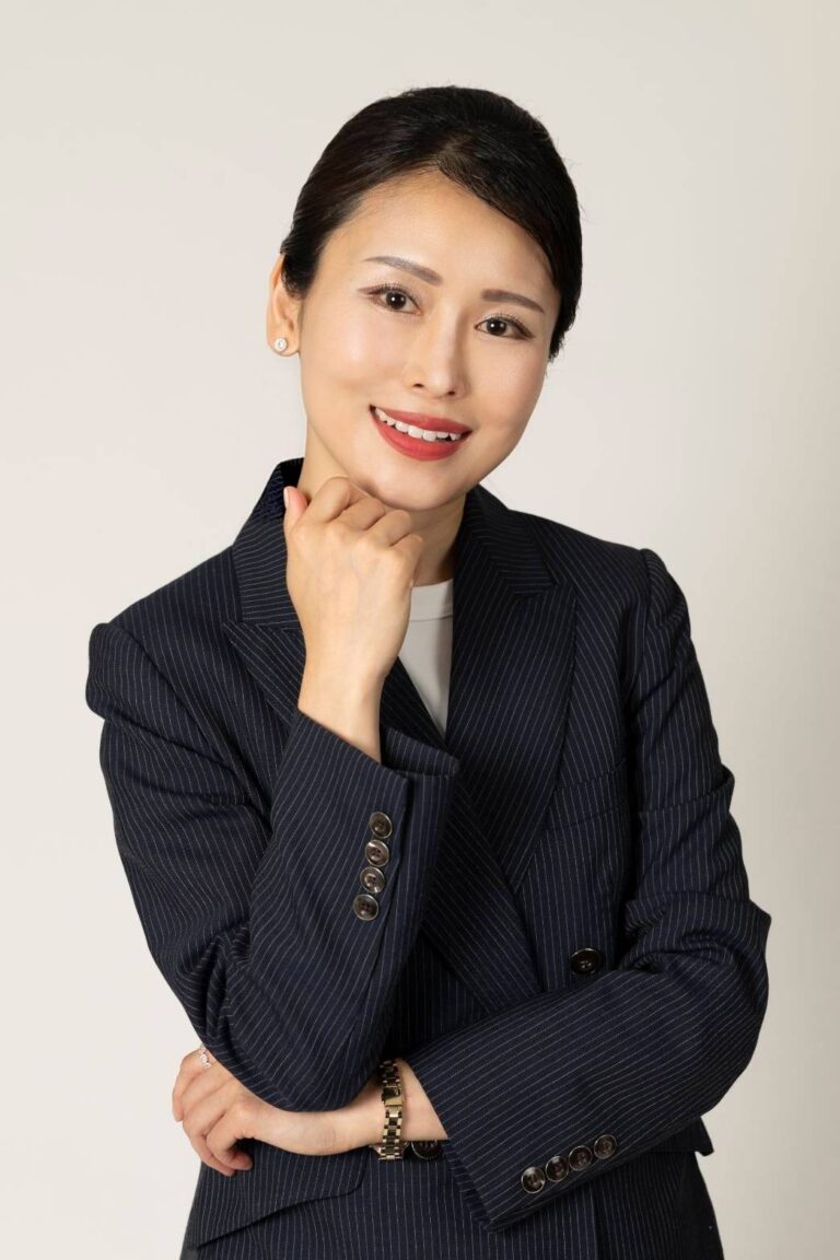 プラスバリュー株式会社 代表取締役社長 藤本千尋